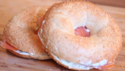 Bagels poulet/crudités et saumon/fromage frais