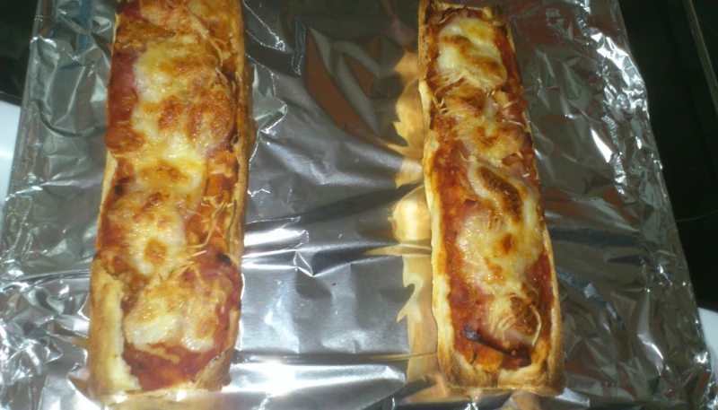 Baguette pizza