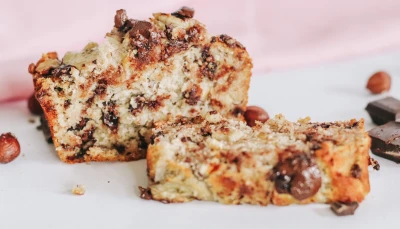 Banana bread vegan aux noisettes