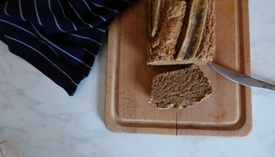 Banana Bread (vegan option)