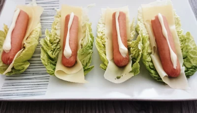 Barquettes de salade et knackis