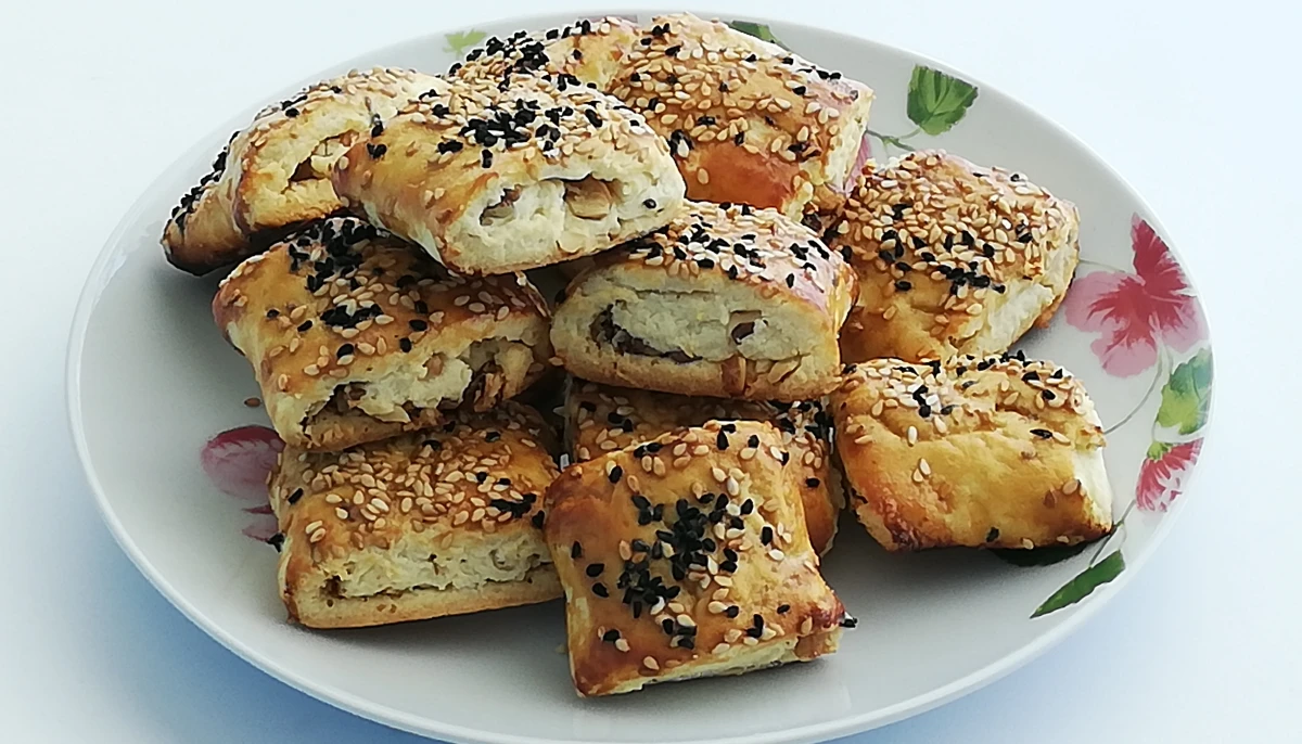 Biscuits salés aux noix et deux sésames