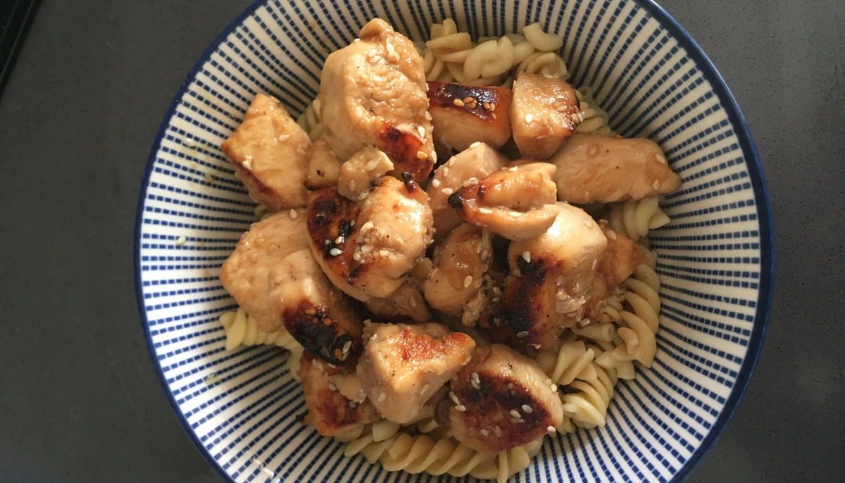 Blancs de poulet au sésame, miel soja