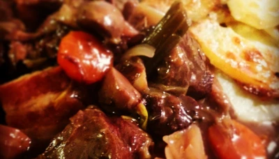 Boeuf Bourguignon au lard rôti