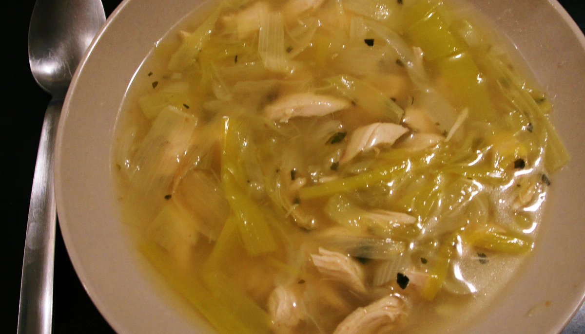 Bouillon chinois, poulet et poireau