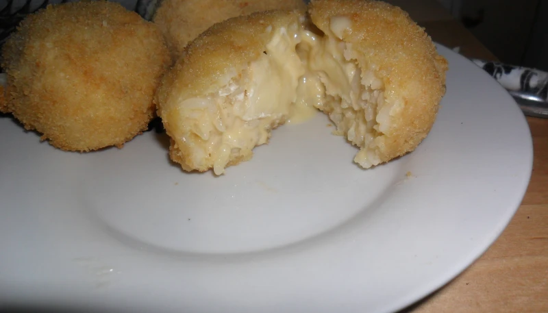 Boulettes de riz et camembert
