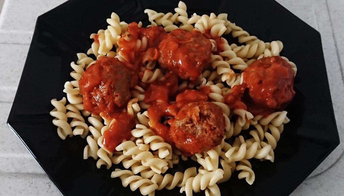 Boulettes de viandes mixtes à la sauce tomate