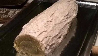 Bûche de Noël Miel-Noisettes