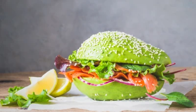 Burger d'avocat au saumon fumé