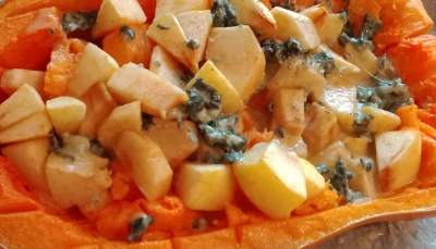 Butternut farci au bleu et aux pommes