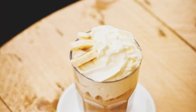 Café frappé au lait de coco