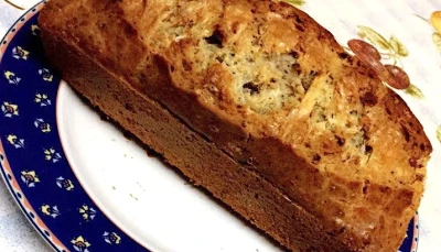 Cake au bleu d'Auvergne, au Cantal et aux noix