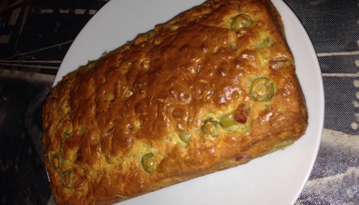 Cake olives et dés d'épaule