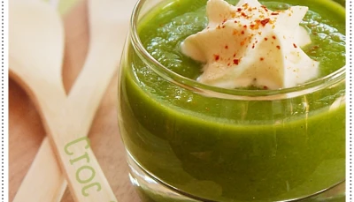 Cappucino froid de petits pois