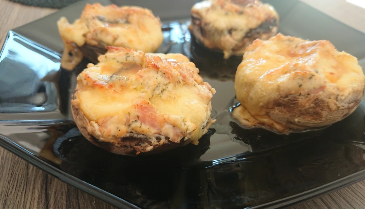 Champignons farcis aux 3 fromages et au jambon