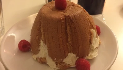 Charlotte aux framboises light et acidulée !