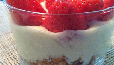 Cheese-cake fraise et rhubarbe