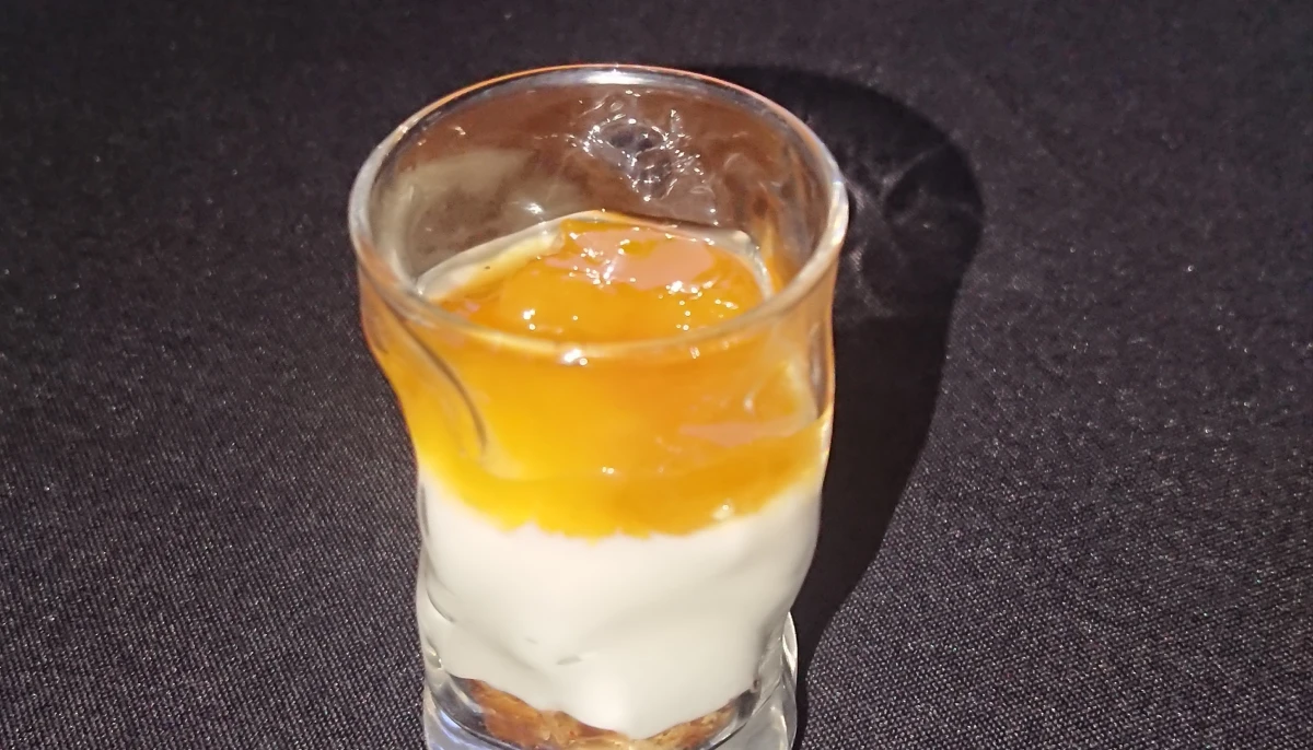 Cheesecake en verrine spéculoos mirabelle