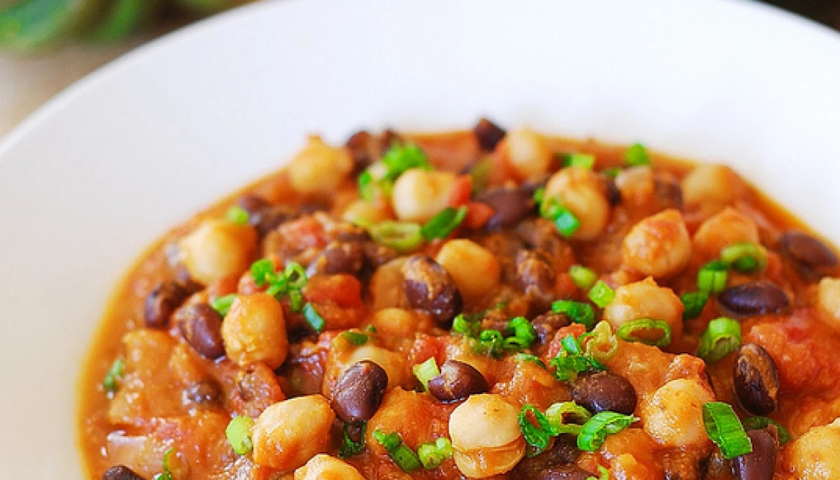 Chili lentilles, pois-chiches, haricots rouges