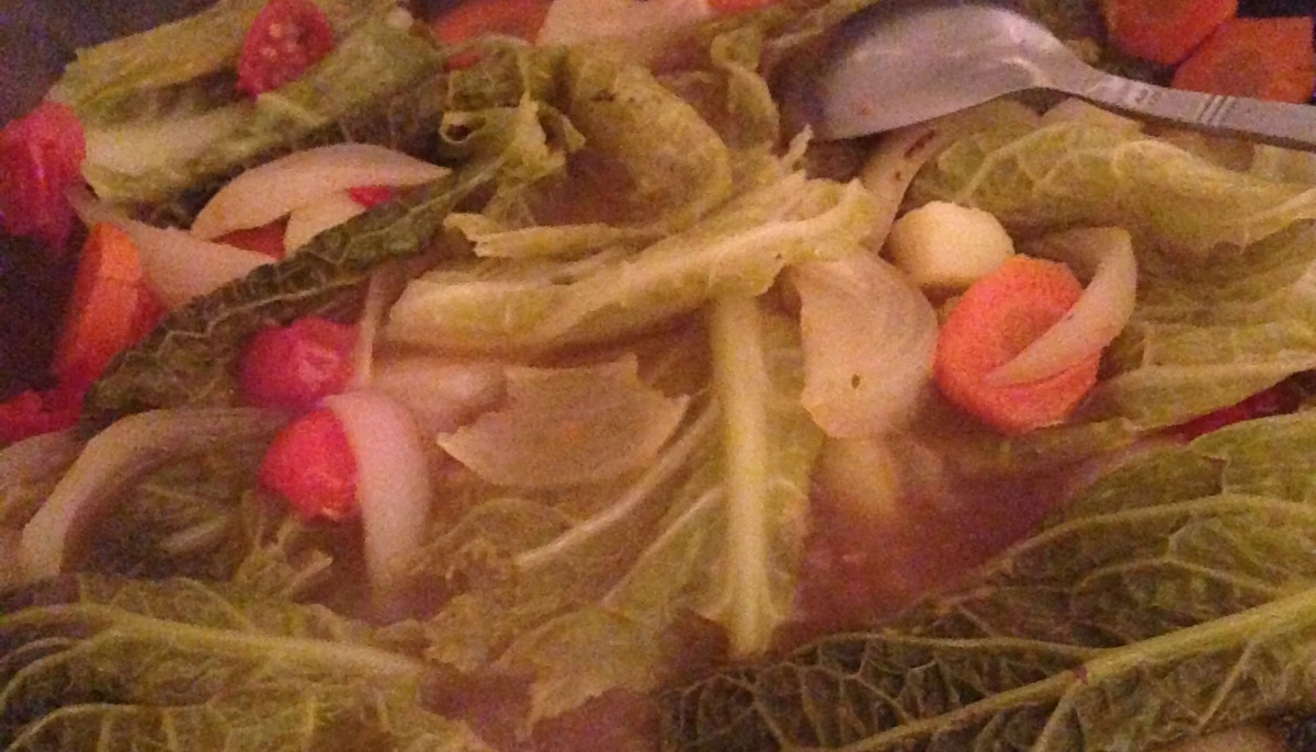 Chou vert et petits légumes