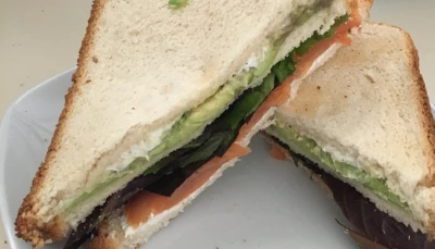 Club sandwich truite avocat