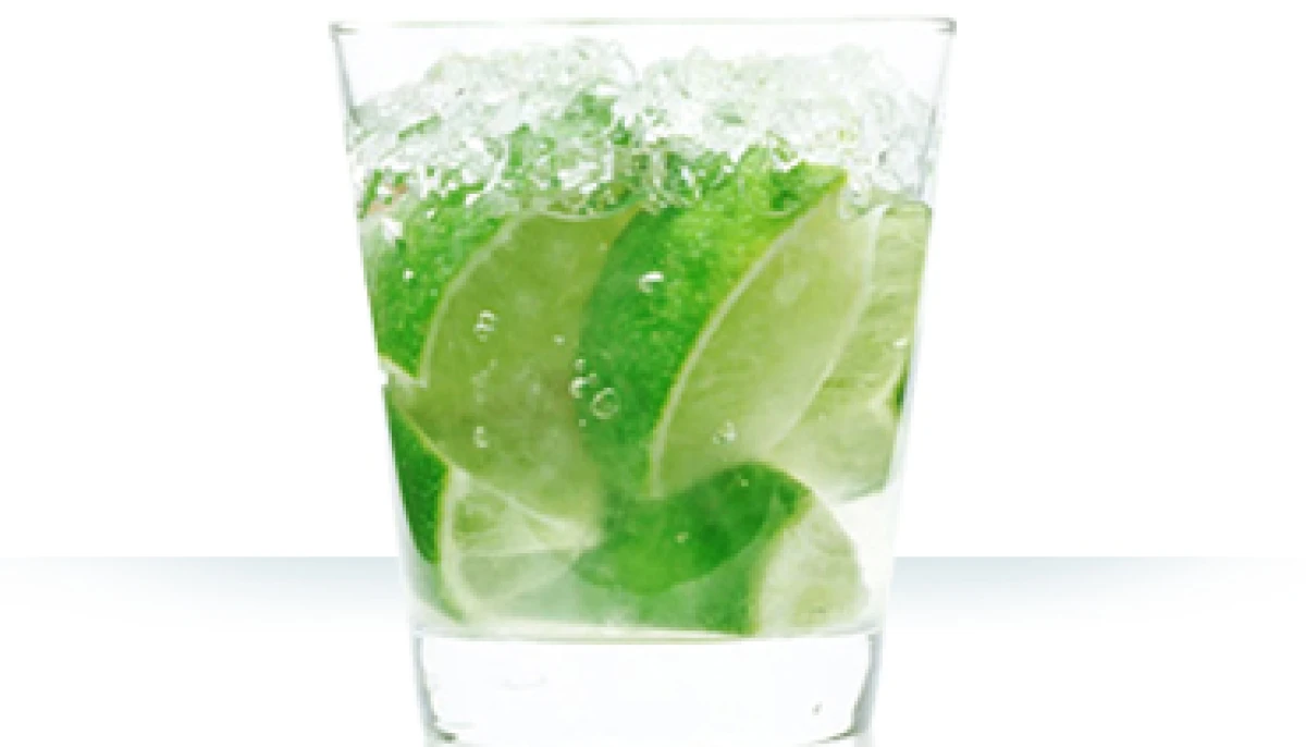 Cointreau Caipirinha