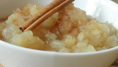 Compote de pommes au micro-ondes