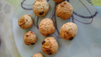 Cookies flocons d'avoines,choco blanc,fruits secs