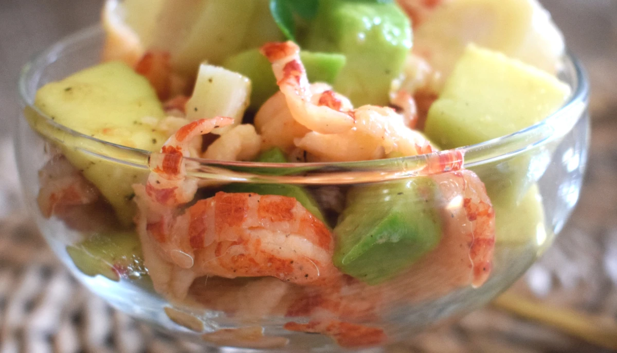 Coupe avocat écrevisses et coeur de palmier