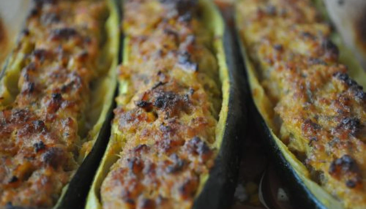 Courgette farcie à la bolognaise