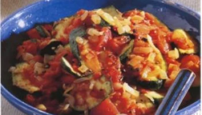 Courgettes à la tomate