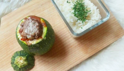 Courgettes farcies boeuf-tomates w/ riz basmati
