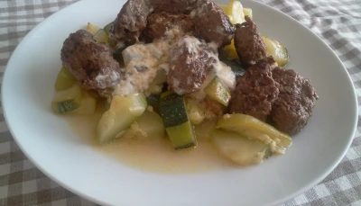 Courgettes fondantes à la viande