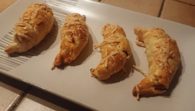 Croissans apéritifs bacon/emmental