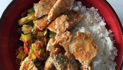 Dinde marinée, riz, légumes