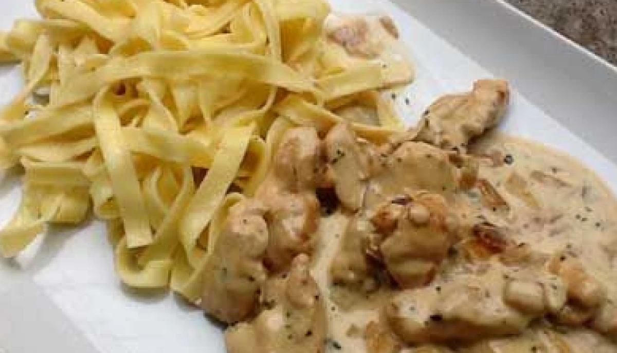 Émincé de Poulet à la Moutarde