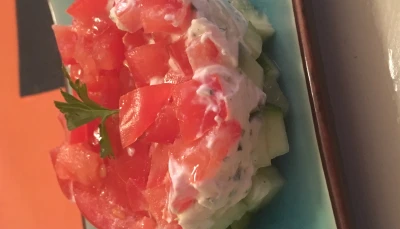 Entrée tomate concombre et tartare
