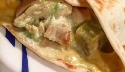 Fajitas Poulet-Avocat-Cheddar