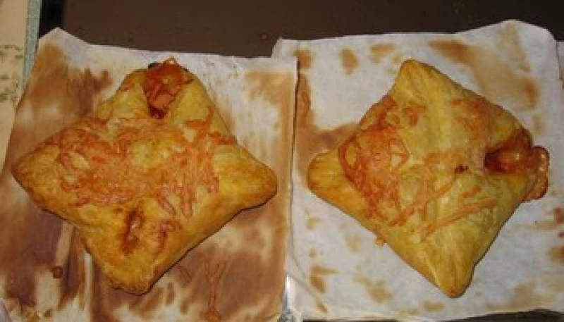 Feuilletés au thon et à la tomate