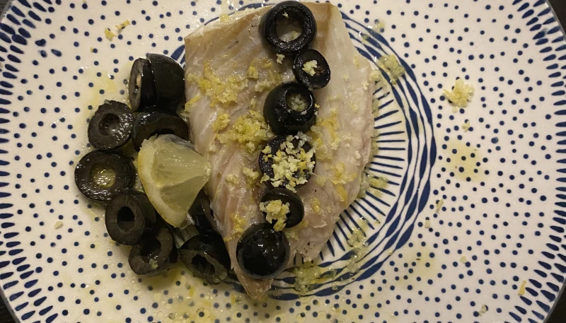 Filet de lieu noir aux olives et au citron