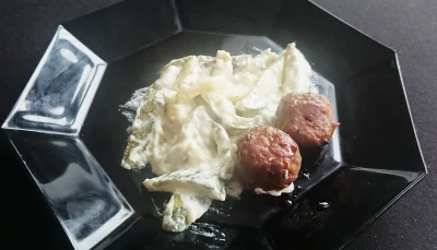 Frites de courgettes et boulettes de boeuf