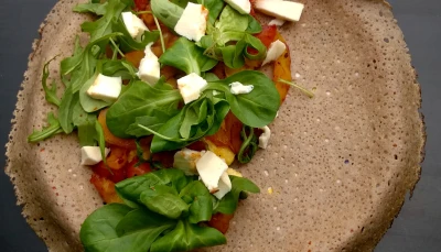 Galette aux tomates et poivrons