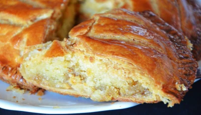 Galette des rois abricot et frangipane de la mamma