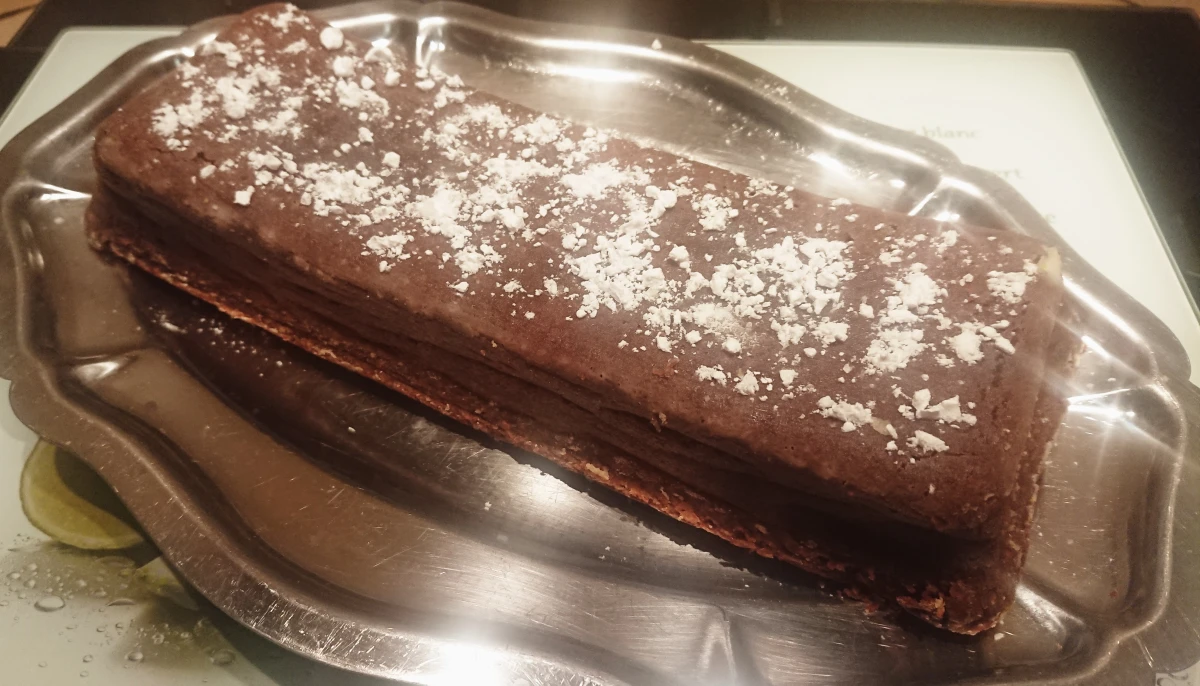Gâteau au chocolat et crème fraîche