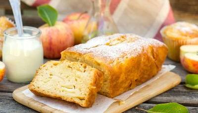 Gâteau au yaourt aux pommes