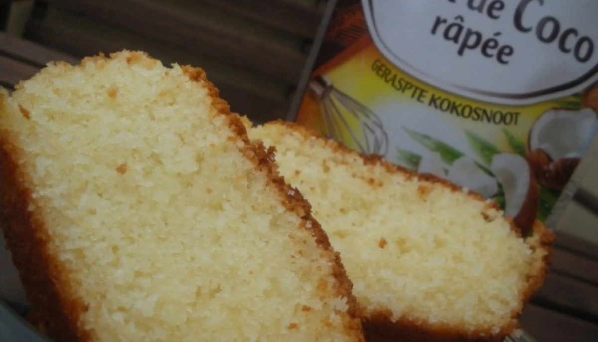 gateau moelleux à la noix de coco ( simplissime)