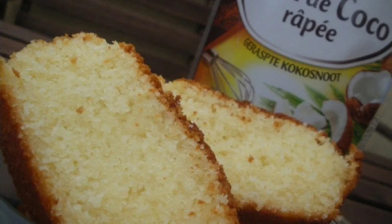 gateau moelleux à la noix de coco ( simplissime)