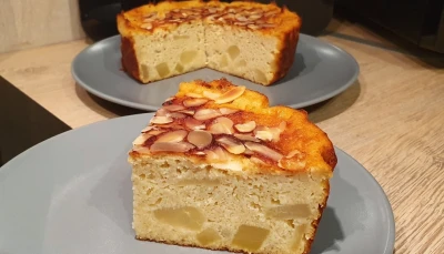 Gâteau moelleux poires-amandes