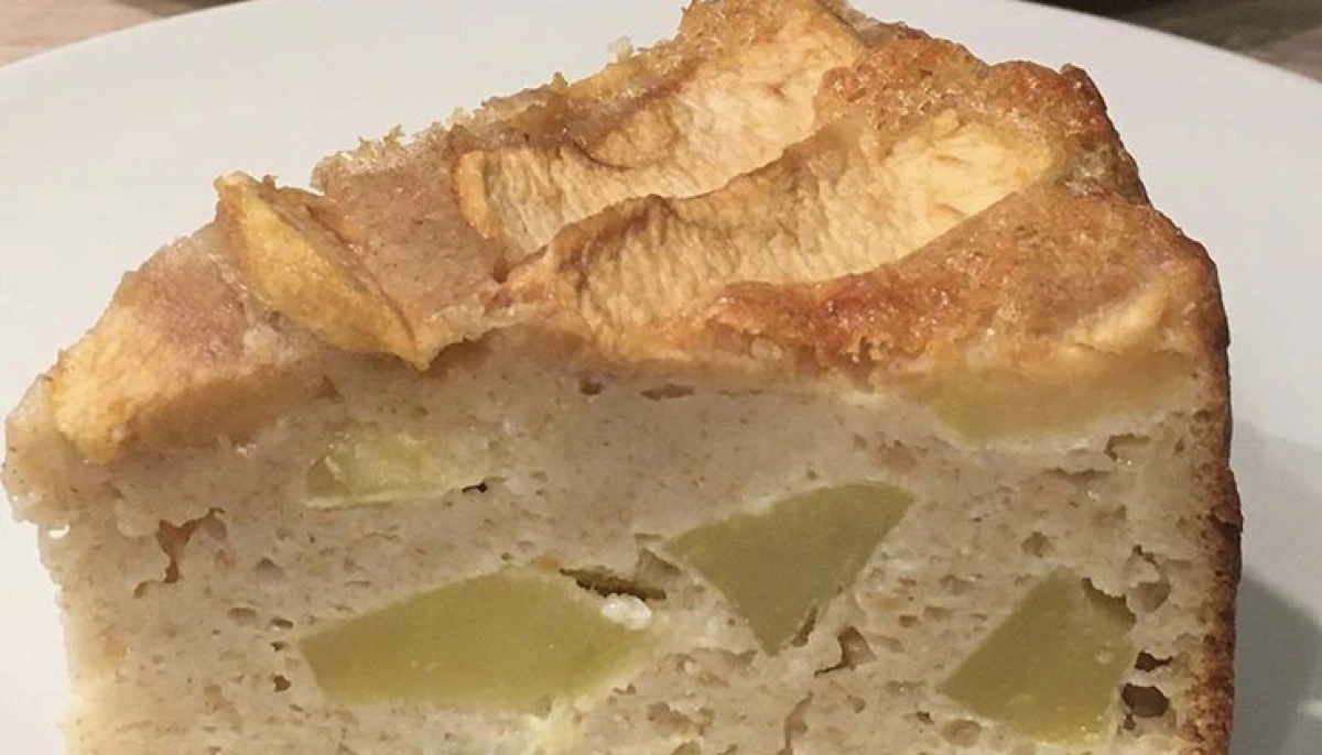 Gâteau moelleux pommes-cacahuètes