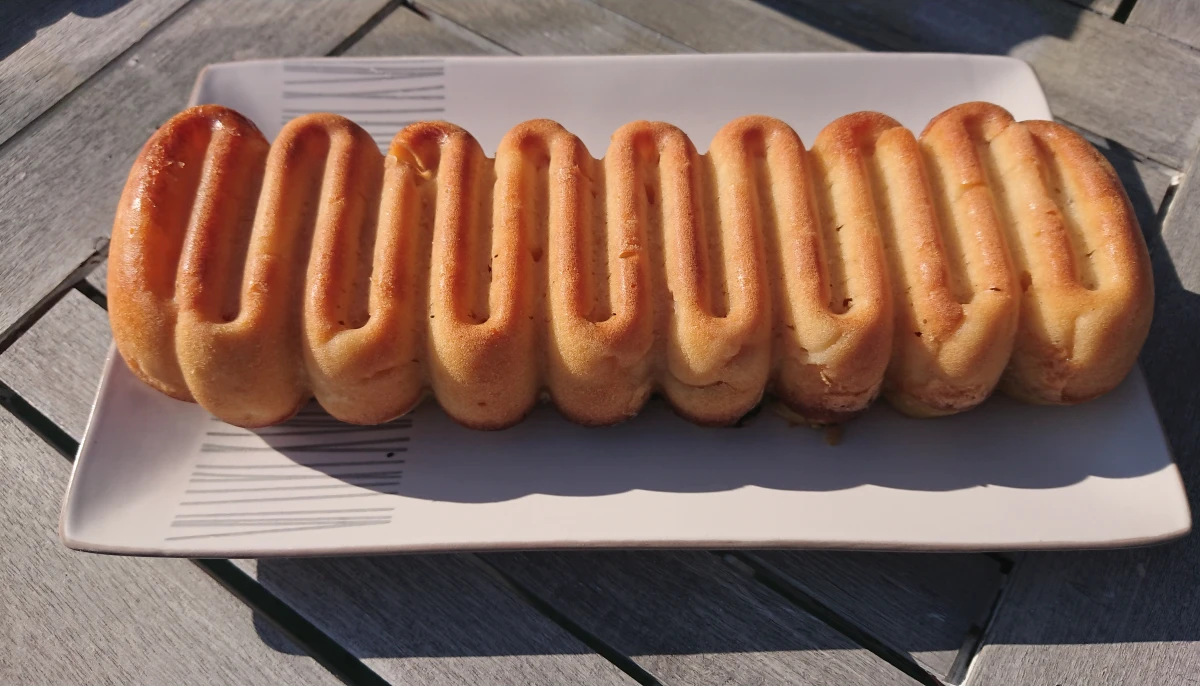 Gâteau moelleux pommes/noisettes